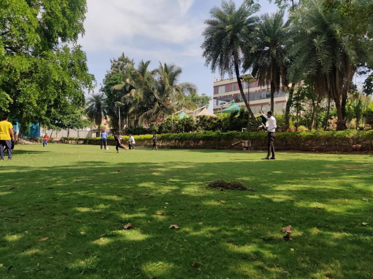 The Garden Asia Resort Bangalore Exterior photo